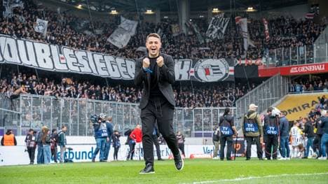 Sportdirektor Dino Buric (l.) holte mit dem LASK das Double