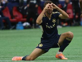 Es müllert wieder: Vancouver klettert auf Platz eins