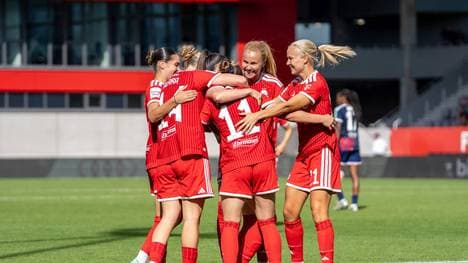 Die Frauen vom FC Bayern jubeln