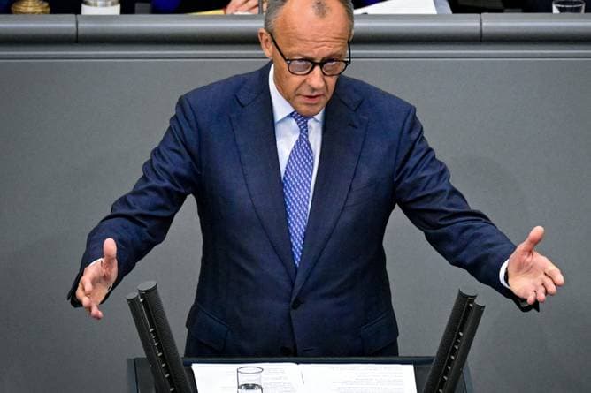 „Toi, toi, toi“: Kanzler Merz wünscht DFB-Team viel Erfolg