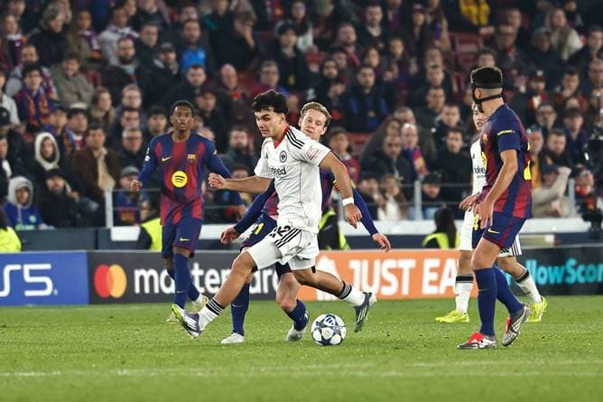 Barca-Pleite macht Frankfurt Mut