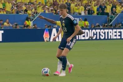 Verwunderung bei Brasilien! War das wirklich ein Foul? 