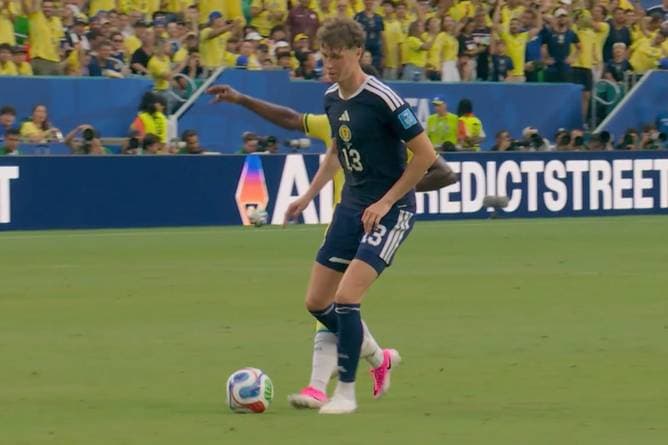 Verwunderung bei Brasilien! War das wirklich ein Foul? 