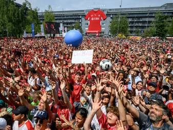 Großer Empfang für Schweizer WM-Helden