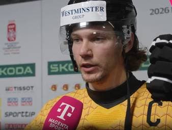 Nach der 1:6-Klatsche gegen die Schweiz ist DEB-Verteidiger Moritz Seider von der Kopflosigkeit seiner Mannschaft nach dem ersten Gegentor genervt. 