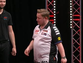 Mit Martin Schindler scheitert auch der letzte Deutsche bei den German Darts Grand Prix in München.