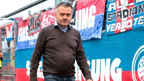 Manfred Schwabl und die Hachinger würden wohl auf einen Aufstieg verzichten