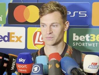 Joshua Kimmich blickt nach dem Halbfinal-Aus gegen PSG trotzdem positiv auf die Saison und lobt die Leistung der Mannschaft und blickt zuversichtlich in die Zukunft und der Chance mit  dieser Mannschaft die Champions League zu gewinnen.