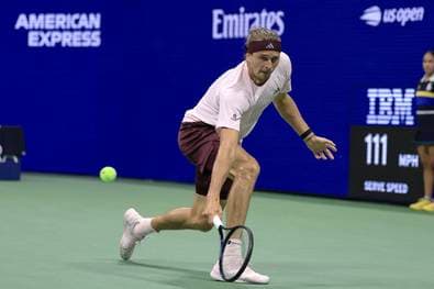 LIVE: Zverev serviert gegen den Satzverlust