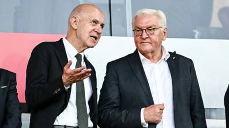 Neuendorf (l.) und Bundespräsident Steinmeier