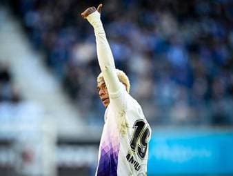 Verein gibt Transfer während des Spiels bekannt