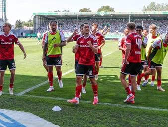 Nürnberg siegt in Spektakel-Derby