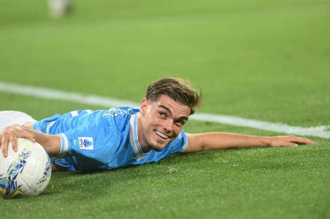 30-Millionen-Transfer fix! Bayer holt Grimaldo-Erben