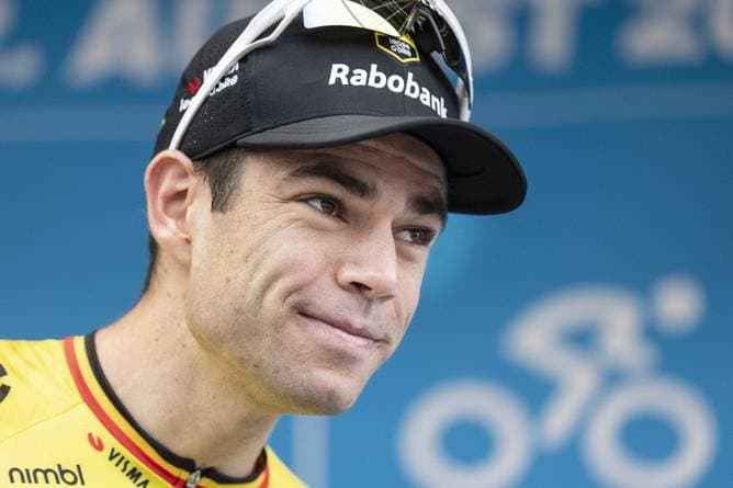 Van Aert triumphiert als Ausreißer