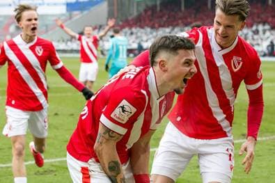 Cottbus übernimmt Tabellenführung