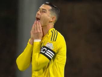 Superstar Cristiano Ronaldo patzt gegen Al Feiha. Am Ende gewinnt Al Nasr dennoch mit 3:1. 