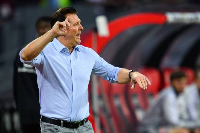Erste Trainer-Entlassung in Liga zwei