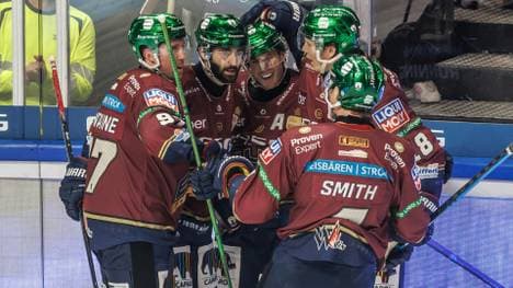 Eisbären-Party beim Saisonauftakt