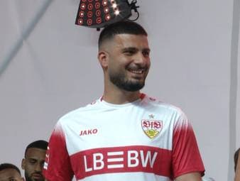Bei der Saisoneröffnung des VfB Stuttgart war so einiges geboten. Neuzugang Grischa Prömel stellte sich den Fans vor - und Deniz Undav sorgte wie immer für Lacher.