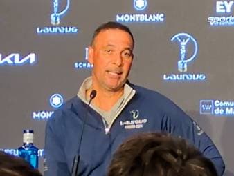 Ruud Gullit zählte während seiner Zeit bei der AC Mailand zu den besten Fußballern des Planeten. Im Rahmen der Laureus World Sports Awards blickt der Niederländer besorgt auf den aktuellen Zustand des italienischen Fußballs.