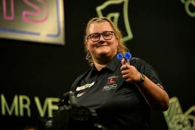 Greaves schreibt Darts-Geschichte