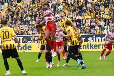 Viktoria Köln jubelt – Düsseldorf tritt auf der Stelle