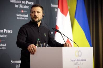 Selenskyj tröstet Ukraine-Spieler