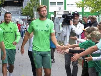 Füllkrug überrascht in Bremen mit neuem Look