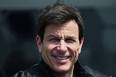 Wolff veräppelt Rekordsieger: "Müssen in Fahrschule"