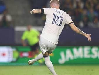 Reus nervenstark – Messi nur Remis