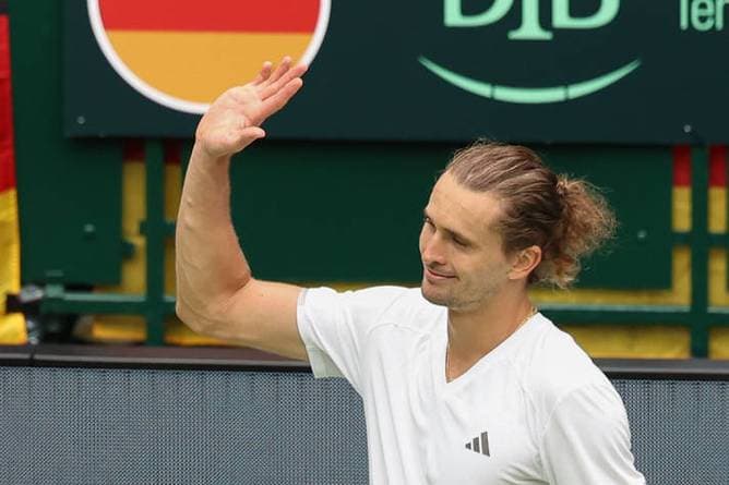 Zverev holt Auftaktsieg für Deutschland