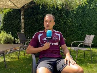 Im exklusiven SPORT1-Interview spricht Julian Justvan über die Unberechenbarkeit der 2. Bundesliga und erklärt, welche Rolle der VfL Wolfsburg dabei spielt.