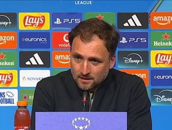 Die FC Bayern-Frauen sind gegen Barcelona aus der Champions League geflogen. Trainer Barcala ist trotz des Halbfinal-Aus stolz auf seine Mannschaft und sieht die Niederlage als wichtigen Schritt in Richtung Zukunft.