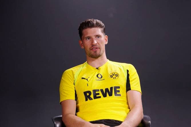 Neuer sorgt bei Kobel für Staunen