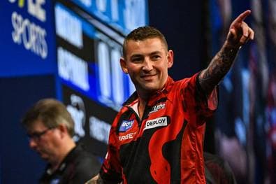 Aspinall gewinnt Final-Krimi