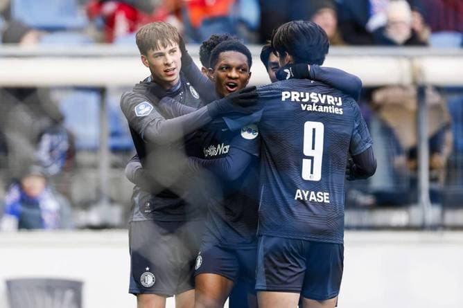 Transferticker: Holt Bayern ein Toptalent als Boey-Ersatz?