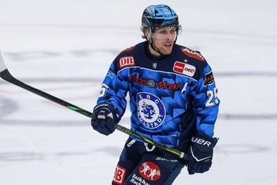 ERC verlängert mit Nationalspieler