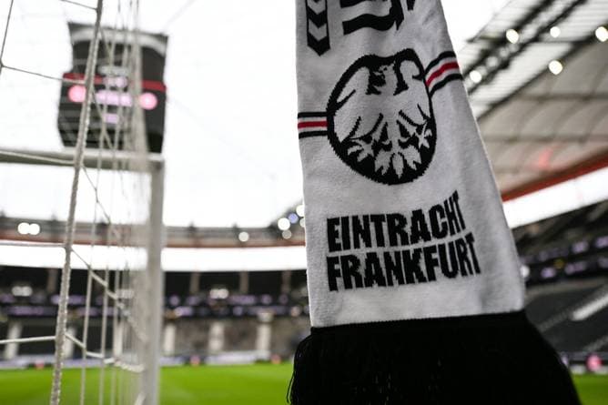 SGE feiert Klub nach 0:66-Pleite