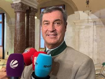 Der FC Bayern galt vor allem in den 1990er-Jahren als der FC Hollywood. Doch diesen Namen hält der bayerische Ministerpräsident nicht mehr für aktuell und liefert eine neue Variante.