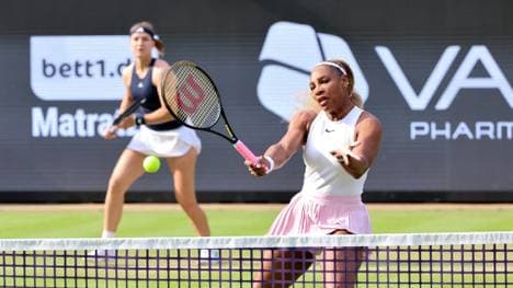 Williams mit ihrer Doppel-Partnerin Muchova