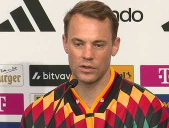 Auf der Pressekonferenz hat Manuel Neuer verkündet, dass diese WM definitiv sein letztes großes Turnier sein wird.
