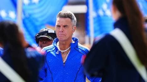Robbie Williams trat vor dem WM-Finale auf