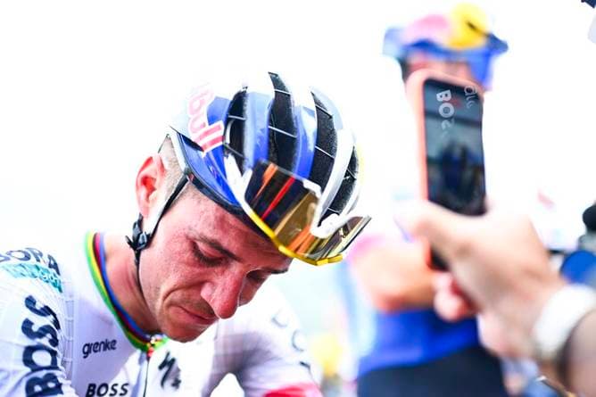 "Unmenschlich": Evenepoel teilt gegen Kontrollen aus