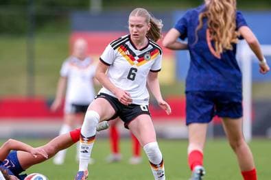 FC Bayern bindet Talent längerfristig