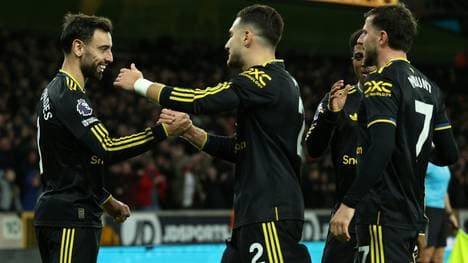 United jubelt in Wolverhampton