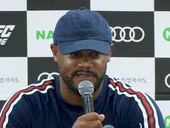Nach dem 2:1-Sieg gegen Jeju United zieht Vincent Kompany ein positives Fazit der Südkorea-Reise. Der Bayern-Trainer schwärmt von der Kultur und der enormen Unterstützung der lokalen Fans.