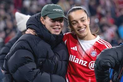 Bayern-Stars machen Beziehung offiziell