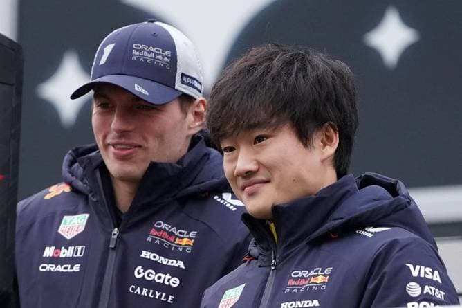 Tsunoda kritisiert eigenes Team