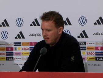 Lennart Karl wurde erstmals für das DFB-Team nominiert. Vor dem Testspiel gegen die Schweiz würdigt Bundestrainer Julian Nagelsmann die fußballerische Leistung des jungen Talents. 