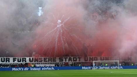 Die Frankfurter Fans gegen Stuttgart